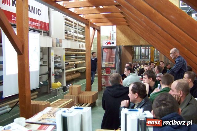 Zdjęcie w galerii na portalu naszraciborz.pl: Tylko w OMANIE nowoczesne budowanie wiadomości z regionu