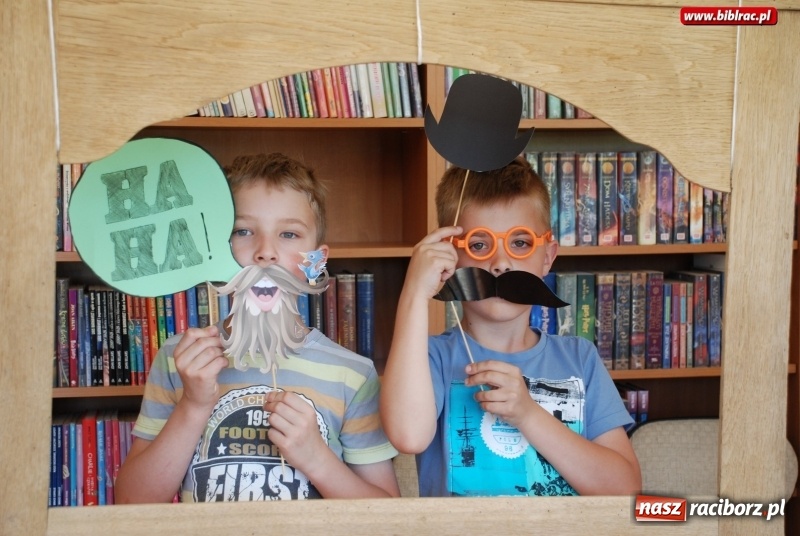 Zdjęcie w galerii na portalu naszraciborz.pl: Dzień Królewny i Królewicza w bibliotece w Ocicach wiadomości z regionu