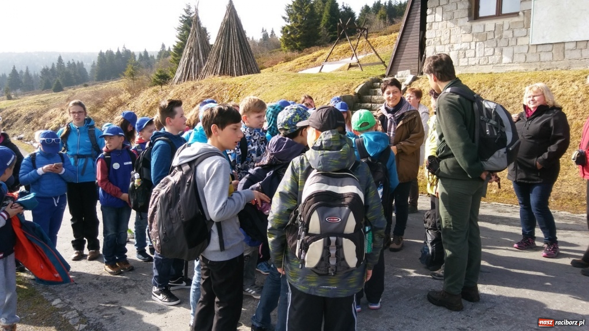 Zdjęcie w galerii na portalu naszraciborz.pl: Młodzi ekolodzy ze Szkoły Podstawowej nr 4 donoszą  wiadomości z regionu