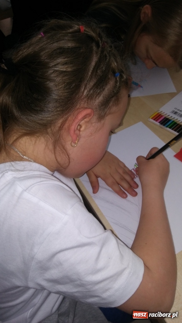 Zdjęcie w galerii na portalu naszraciborz.pl: Młodzi ekolodzy ze Szkoły Podstawowej nr 4 donoszą  wiadomości z regionu