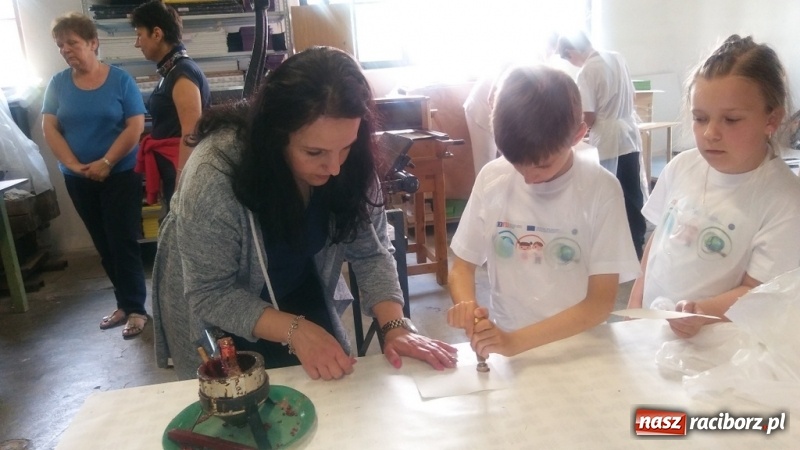 Zdjęcie w galerii na portalu naszraciborz.pl: Młodzi ekolodzy ze Szkoły Podstawowej nr 4 donoszą  wiadomości z regionu