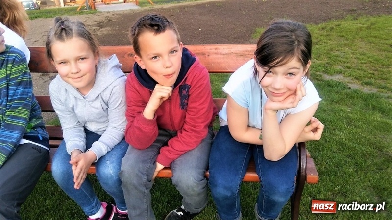 Zdjęcie w galerii na portalu naszraciborz.pl: Młodzi ekolodzy ze Szkoły Podstawowej nr 4 donoszą  wiadomości z regionu