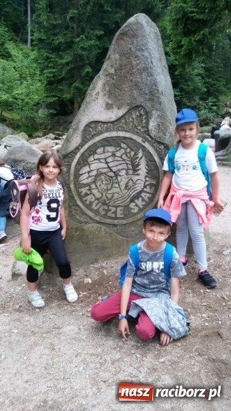 Zdjęcie w galerii na portalu naszraciborz.pl: Młodzi ekolodzy ze Szkoły Podstawowej nr 4 donoszą  wiadomości z regionu