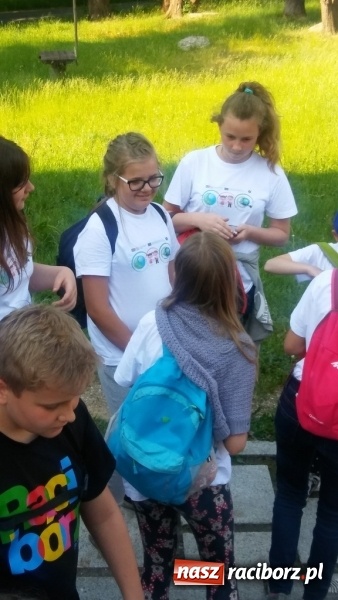 Zdjęcie w galerii na portalu naszraciborz.pl: Młodzi ekolodzy ze Szkoły Podstawowej nr 4 donoszą  wiadomości z regionu