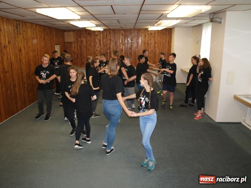 Zdjęcie w galerii na portalu naszraciborz.pl: Taniec bez granic - uczniowie Gimnazjum nr 2 biorą udział w polsko-czeskim projekcie wiadomości z regionu