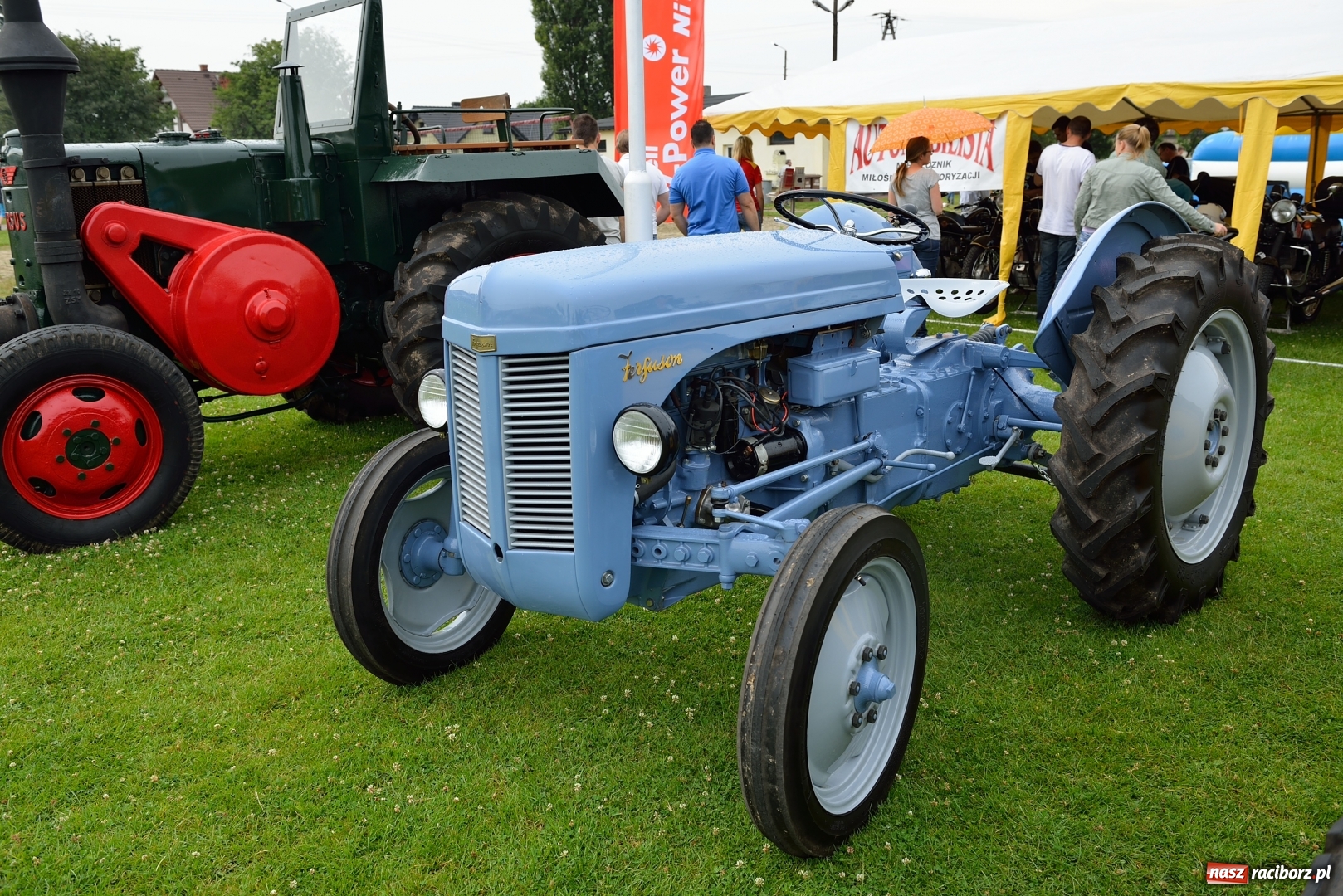 Zdjęcie w galerii na portalu naszraciborz.pl: Człowiek z pasją. Marian Studnic, czyli sołtys, który docenia piękno zabytkowych pojazdów wiadomości z regionu