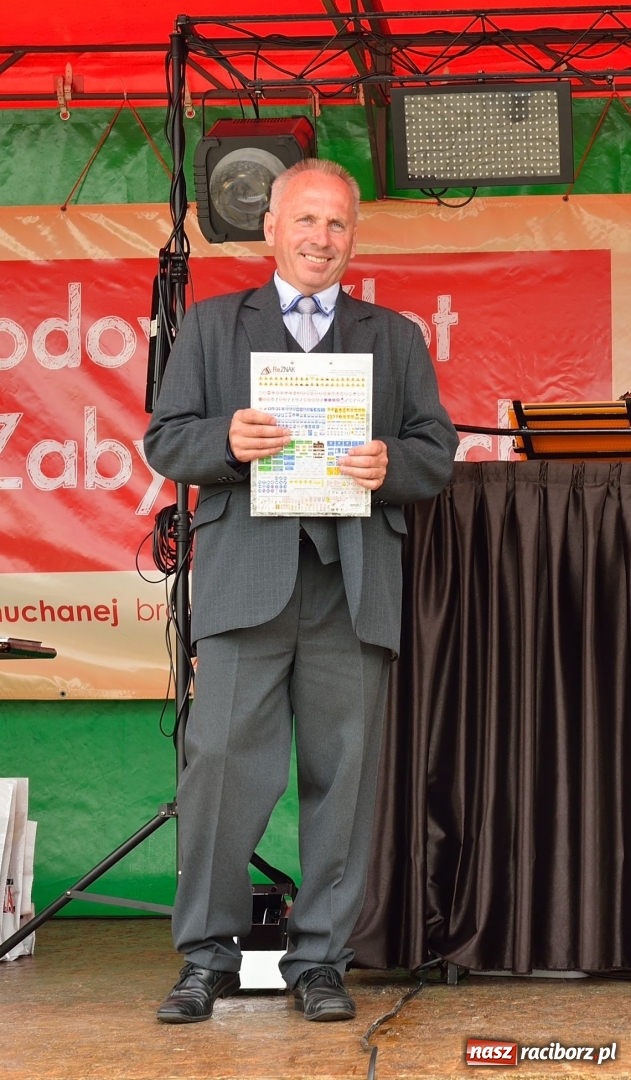 Zdjęcie w galerii na portalu naszraciborz.pl: Człowiek z pasją. Marian Studnic, czyli sołtys, który docenia piękno zabytkowych pojazdów wiadomości z regionu