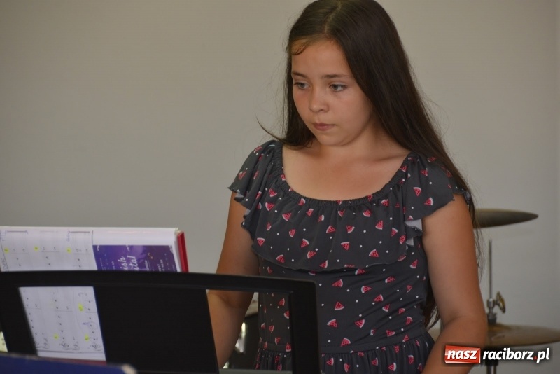 Zdjęcie w galerii na portalu naszraciborz.pl: Finish Recital w GCK w Nędzy  wiadomości z regionu