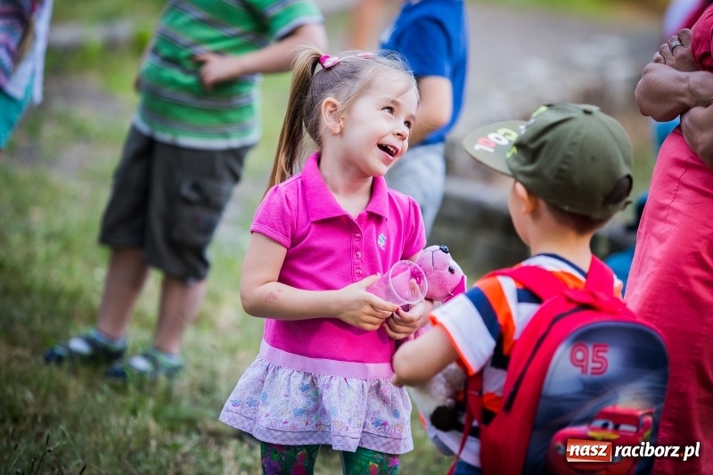 Zdjęcie w galerii na portalu naszraciborz.pl: Piknik inaugurujący założenie ogródka społecznego w parku jordanowskim wiadomości z regionu
