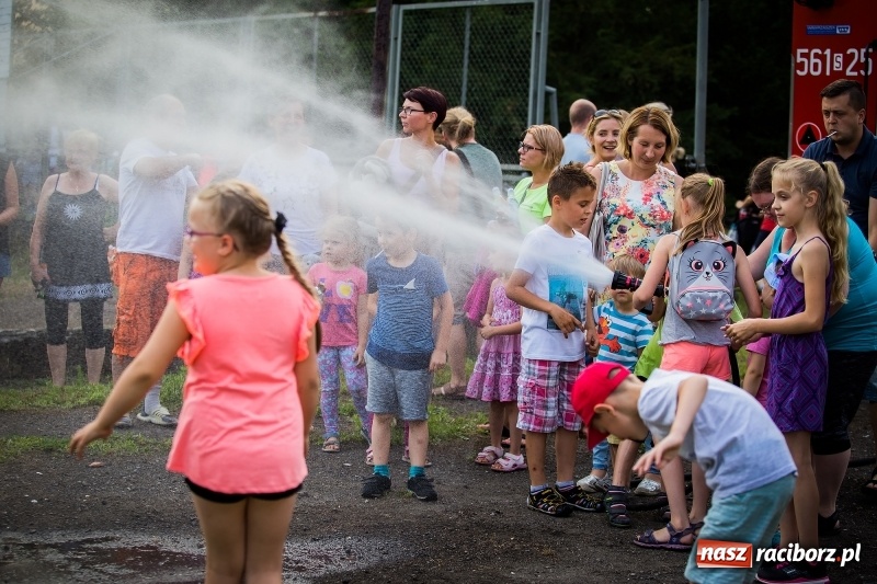 Zdjęcie w galerii na portalu naszraciborz.pl: Piknik inaugurujący założenie ogródka społecznego w parku jordanowskim wiadomości z regionu