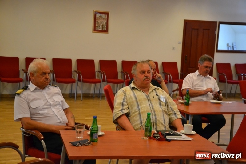 Zdjęcie w galerii na portalu naszraciborz.pl: Konferencja MIASTA IDEI – RACIBÓRZ. Na zamku dyskutowano o Odrze  wiadomości z regionu