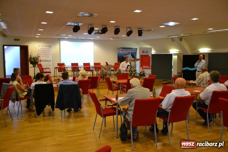 Zdjęcie w galerii na portalu naszraciborz.pl: Konferencja MIASTA IDEI – RACIBÓRZ. Na zamku dyskutowano o Odrze  wiadomości z regionu