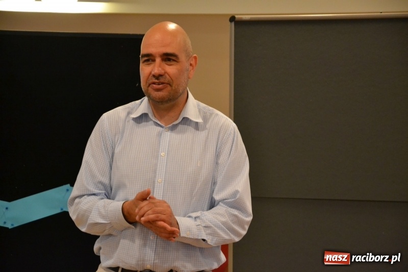 Zdjęcie w galerii na portalu naszraciborz.pl: Konferencja MIASTA IDEI – RACIBÓRZ. Na zamku dyskutowano o Odrze  wiadomości z regionu