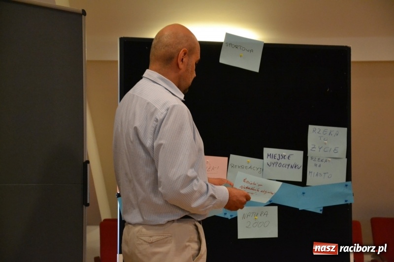 Zdjęcie w galerii na portalu naszraciborz.pl: Konferencja MIASTA IDEI – RACIBÓRZ. Na zamku dyskutowano o Odrze  wiadomości z regionu