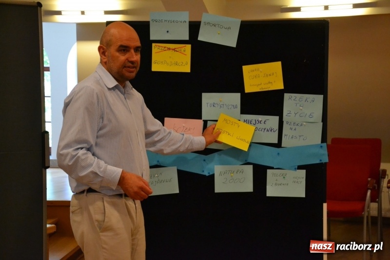 Zdjęcie w galerii na portalu naszraciborz.pl: Konferencja MIASTA IDEI – RACIBÓRZ. Na zamku dyskutowano o Odrze  wiadomości z regionu