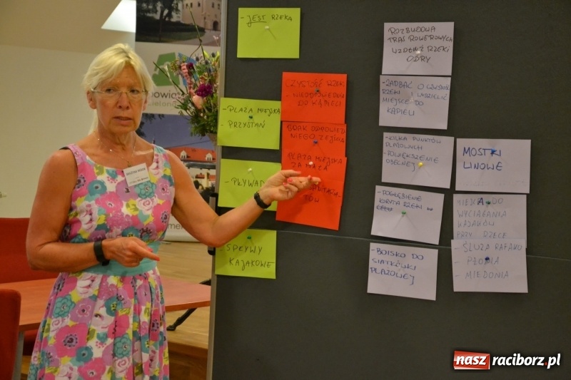 Zdjęcie w galerii na portalu naszraciborz.pl: Konferencja MIASTA IDEI – RACIBÓRZ. Na zamku dyskutowano o Odrze  wiadomości z regionu