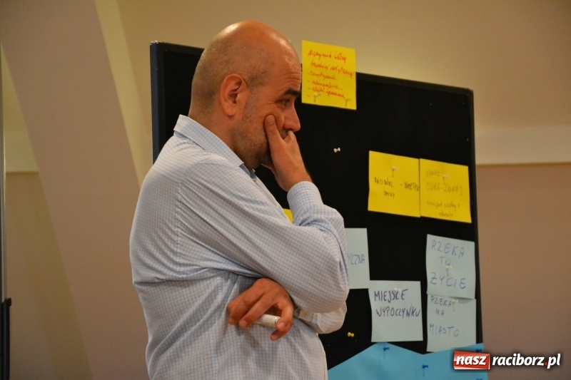 Zdjęcie w galerii na portalu naszraciborz.pl: Konferencja MIASTA IDEI – RACIBÓRZ. Na zamku dyskutowano o Odrze  wiadomości z regionu