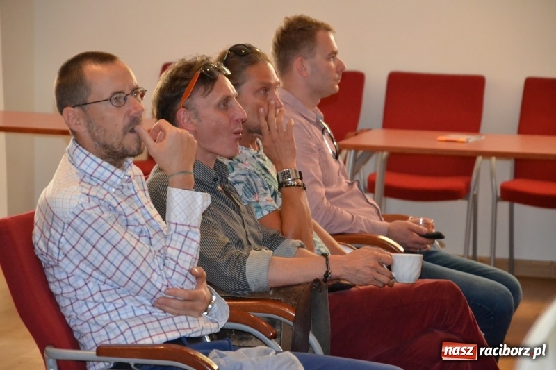 Zdjęcie w galerii na portalu naszraciborz.pl: Konferencja MIASTA IDEI – RACIBÓRZ. Na zamku dyskutowano o Odrze  wiadomości z regionu