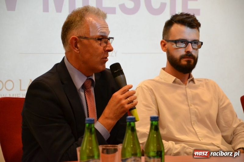 Zdjęcie w galerii na portalu naszraciborz.pl: Konferencja MIASTA IDEI – RACIBÓRZ. Na zamku dyskutowano o Odrze  wiadomości z regionu