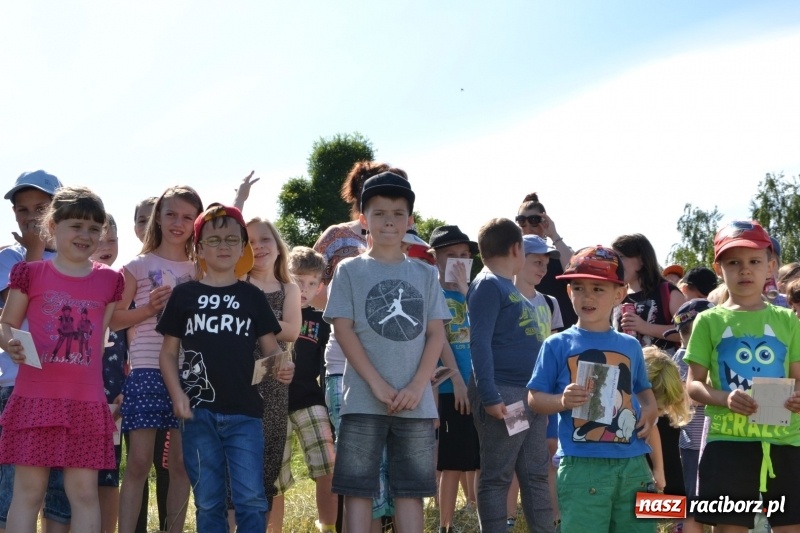 Zdjęcie w galerii na portalu naszraciborz.pl: Flisacy na Meandrach Odry w Chałupkach  wiadomości z regionu