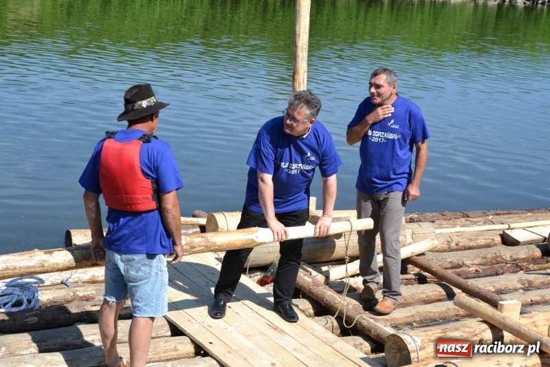 Zdjęcie w galerii na portalu naszraciborz.pl: Flisacy na Meandrach Odry w Chałupkach  wiadomości z regionu