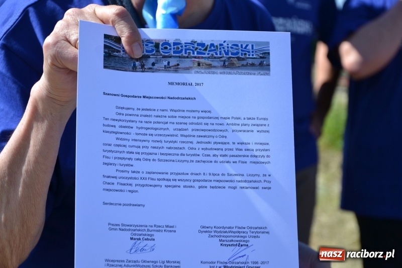 Zdjęcie w galerii na portalu naszraciborz.pl: Flisacy na Meandrach Odry w Chałupkach  wiadomości z regionu