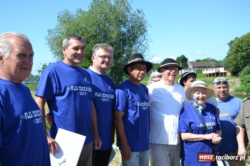Zdjęcie w galerii na portalu naszraciborz.pl: Flisacy na Meandrach Odry w Chałupkach  wiadomości z regionu