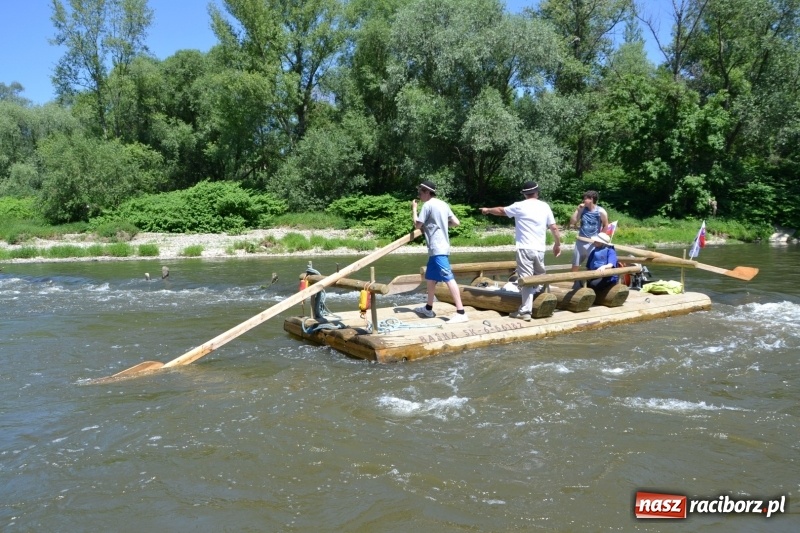 Zdjęcie w galerii na portalu naszraciborz.pl: Flisacy na Meandrach Odry w Chałupkach  wiadomości z regionu