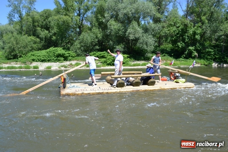 Zdjęcie w galerii na portalu naszraciborz.pl: Flisacy na Meandrach Odry w Chałupkach  wiadomości z regionu