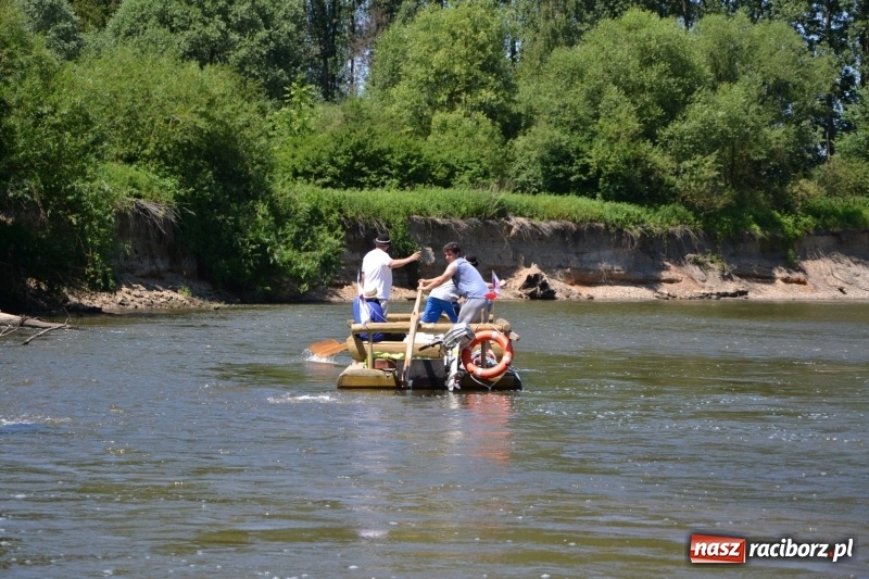 Zdjęcie w galerii na portalu naszraciborz.pl: Flisacy na Meandrach Odry w Chałupkach  wiadomości z regionu