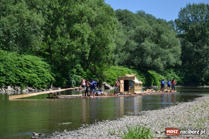 Zdjęcie w galerii na portalu naszraciborz.pl: Flisacy na Meandrach Odry w Chałupkach  wiadomości z regionu
