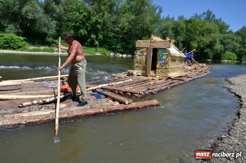 Zdjęcie w galerii na portalu naszraciborz.pl: Flisacy na Meandrach Odry w Chałupkach  wiadomości z regionu