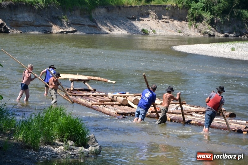 Zdjęcie w galerii na portalu naszraciborz.pl: Flisacy na Meandrach Odry w Chałupkach  wiadomości z regionu