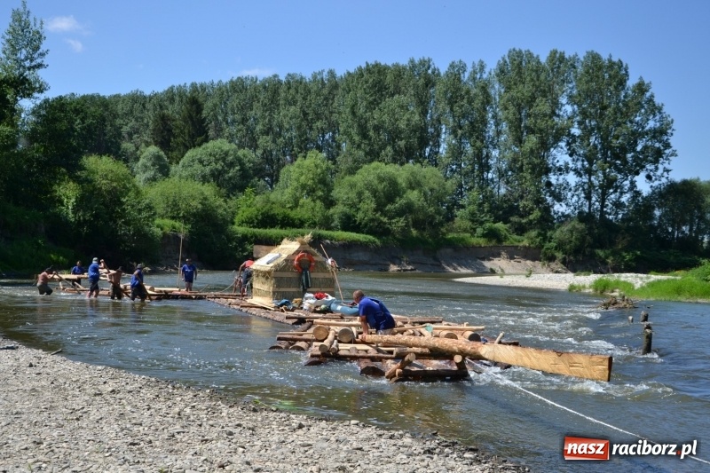 Zdjęcie w galerii na portalu naszraciborz.pl: Flisacy na Meandrach Odry w Chałupkach  wiadomości z regionu