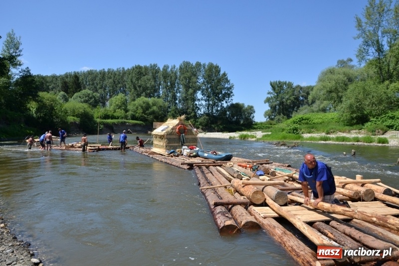 Zdjęcie w galerii na portalu naszraciborz.pl: Flisacy na Meandrach Odry w Chałupkach  wiadomości z regionu