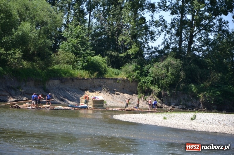 Zdjęcie w galerii na portalu naszraciborz.pl: Flisacy na Meandrach Odry w Chałupkach  wiadomości z regionu