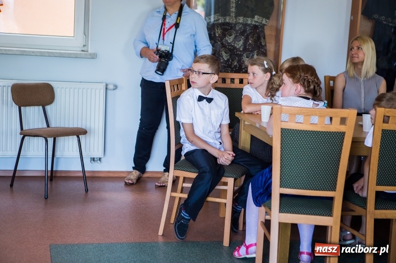 Zdjęcie w galerii na portalu naszraciborz.pl: W Rudniku nagrodzono najlepszych uczniów wiadomości z regionu