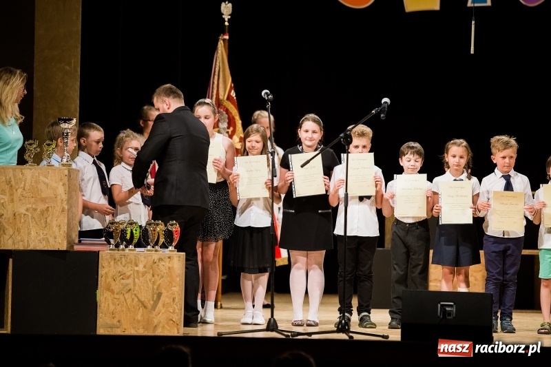 Zdjęcie w galerii na portalu naszraciborz.pl: Podsumowanie roku szkolnego Szkoły Podstawowej nr 1 w RCK wiadomości z regionu