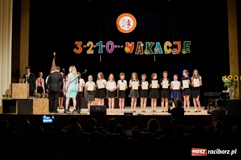 Zdjęcie w galerii na portalu naszraciborz.pl: Podsumowanie roku szkolnego Szkoły Podstawowej nr 1 w RCK wiadomości z regionu