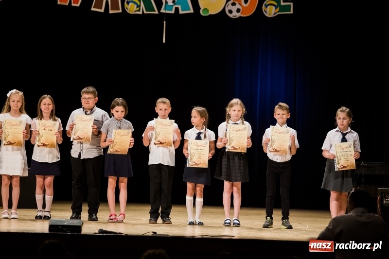 Zdjęcie w galerii na portalu naszraciborz.pl: Podsumowanie roku szkolnego Szkoły Podstawowej nr 1 w RCK wiadomości z regionu