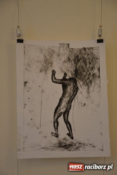 Zdjęcie w galerii na portalu naszraciborz.pl: Dyplomy 2017 - finisaż wystawy prac absolwentów Liceum Plastycznego na Zamku Piastowskim wiadomości z regionu