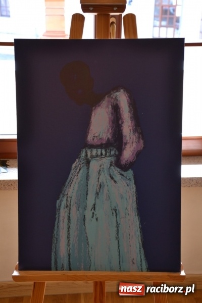 Zdjęcie w galerii na portalu naszraciborz.pl: Dyplomy 2017 - finisaż wystawy prac absolwentów Liceum Plastycznego na Zamku Piastowskim wiadomości z regionu
