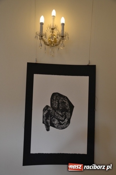 Zdjęcie w galerii na portalu naszraciborz.pl: Dyplomy 2017 - finisaż wystawy prac absolwentów Liceum Plastycznego na Zamku Piastowskim wiadomości z regionu