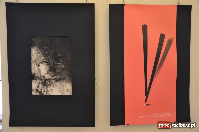 Zdjęcie w galerii na portalu naszraciborz.pl: Dyplomy 2017 - finisaż wystawy prac absolwentów Liceum Plastycznego na Zamku Piastowskim wiadomości z regionu