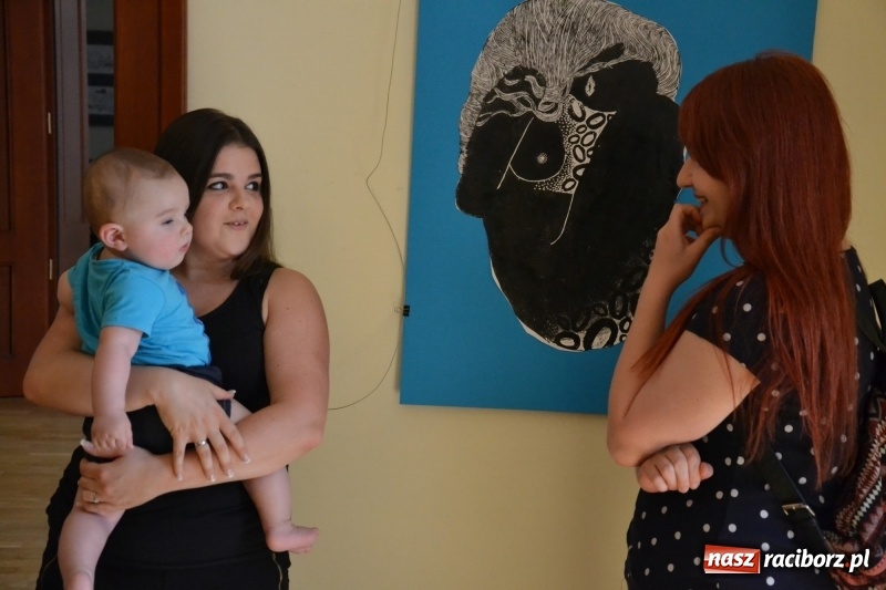 Zdjęcie w galerii na portalu naszraciborz.pl: Dyplomy 2017 - finisaż wystawy prac absolwentów Liceum Plastycznego na Zamku Piastowskim wiadomości z regionu