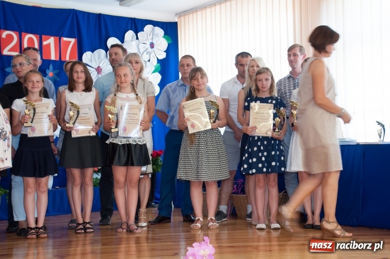 Zdjęcie w galerii na portalu naszraciborz.pl: Gala Laureatów SP 18 – wręczono Orły i SuperOrły Osiemnastki wiadomości z regionu