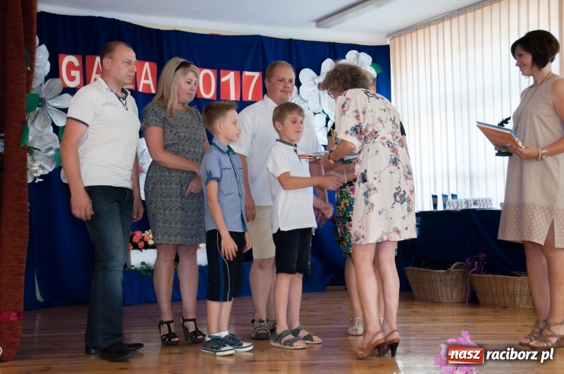 Zdjęcie w galerii na portalu naszraciborz.pl: Gala Laureatów SP 18 – wręczono Orły i SuperOrły Osiemnastki wiadomości z regionu