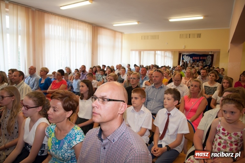 Zdjęcie w galerii na portalu naszraciborz.pl: Gala Laureatów SP 18 – wręczono Orły i SuperOrły Osiemnastki wiadomości z regionu