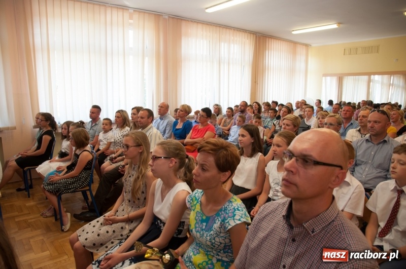Zdjęcie w galerii na portalu naszraciborz.pl: Gala Laureatów SP 18 – wręczono Orły i SuperOrły Osiemnastki wiadomości z regionu