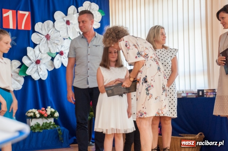 Zdjęcie w galerii na portalu naszraciborz.pl: Gala Laureatów SP 18 – wręczono Orły i SuperOrły Osiemnastki wiadomości z regionu